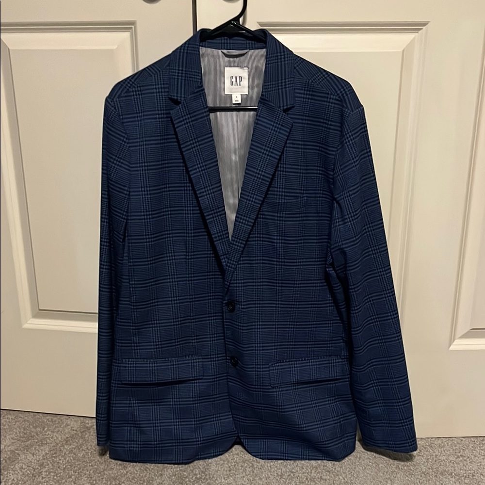 GAP Men's Blue Blazer. Like new! No signs of wear!!